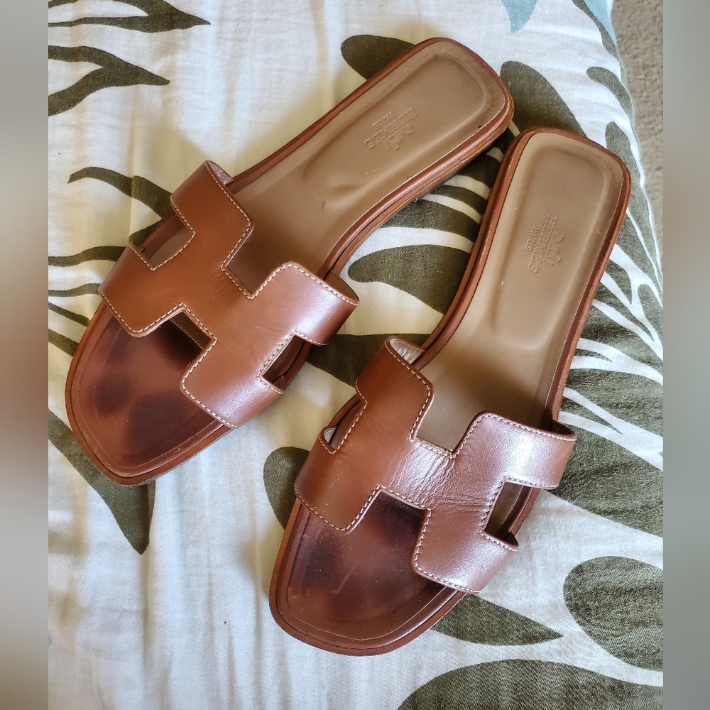 Hermes Oran H Gold Sandals Size 40